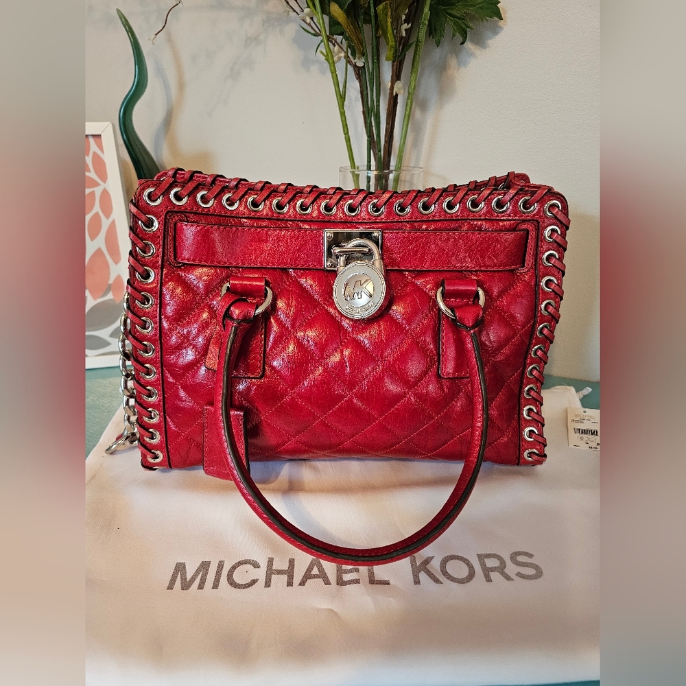 MICHAEL KORS HIPPIE GROMMET HAMILTON SATCHEL
